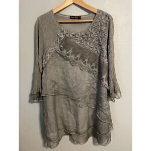 Womens Tunic Size XL Gray Layered Floral Embroidered Crochet Fairy Boho Y2K